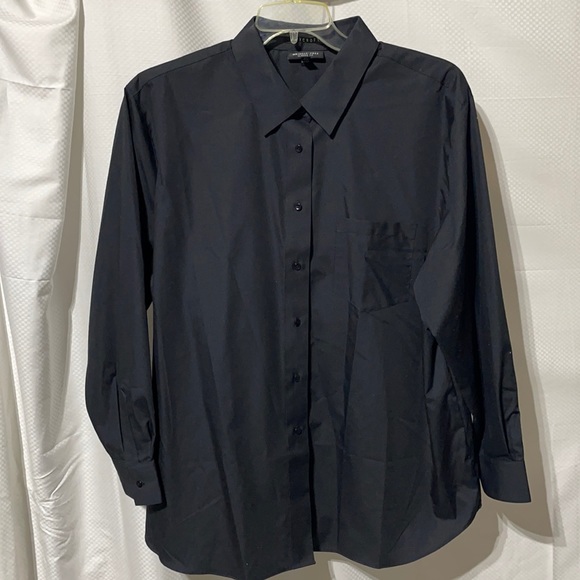 Foxcroft Tops - Foxcroft 20w black button down blouse nwot wrinkle free fabric cotton polyester